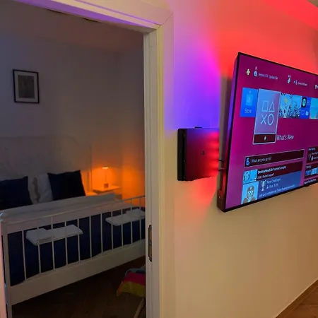 Quiet Oldtown Playstation & Boekarest