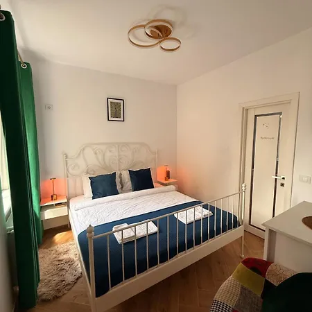 Quiet Oldtown Playstation &