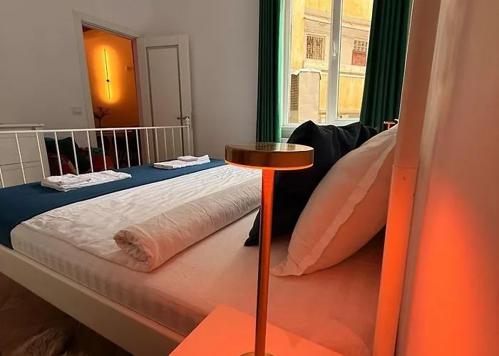 Quiet Oldtown Playstation & Lejlighed