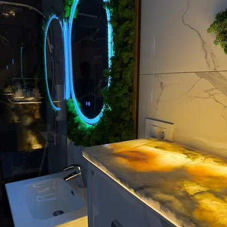 Quiet Oldtown Playstation & * בוקרשט