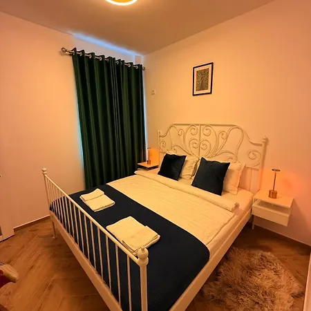 Quiet Oldtown Playstation & Apartment Bucharest