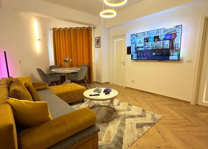 Quiet Oldtown Playstation &